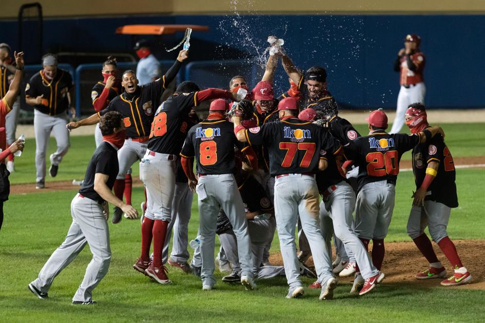 Criollos se coronan en el béisbol invernal |  Deport