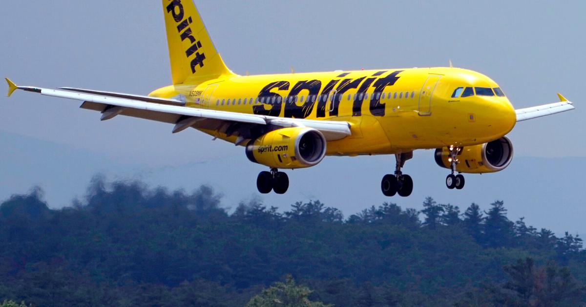Exempleado de Spirit que se viralizó tras altercado en aeropuerto rompe el silencio