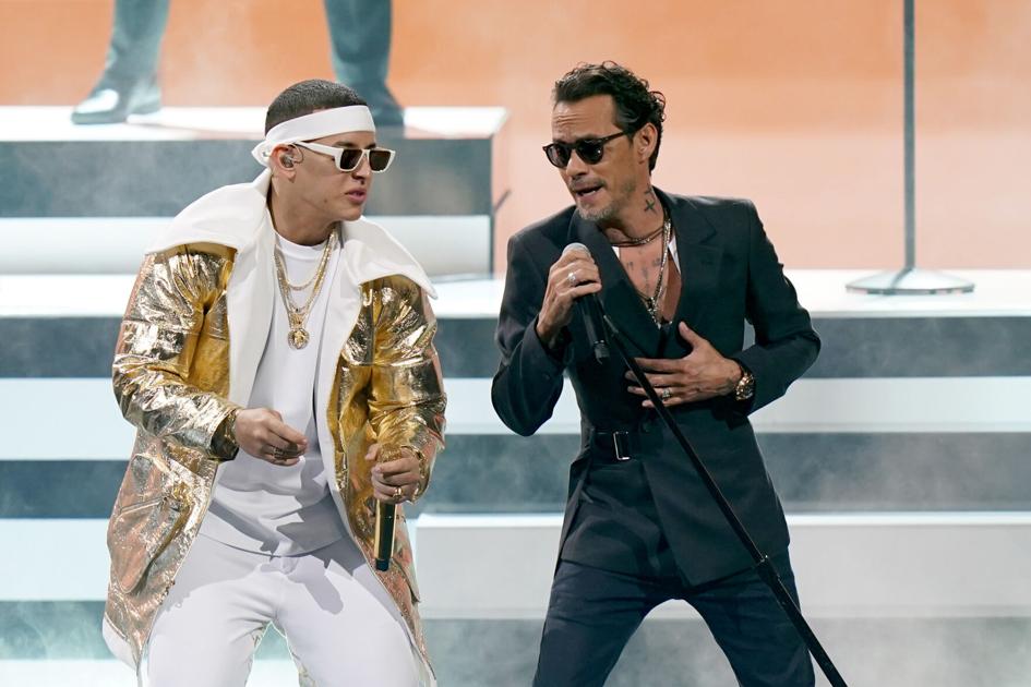 Marc Anthony and Daddy Yankee Arrested at Premio Lo Nuestro |  Scenario