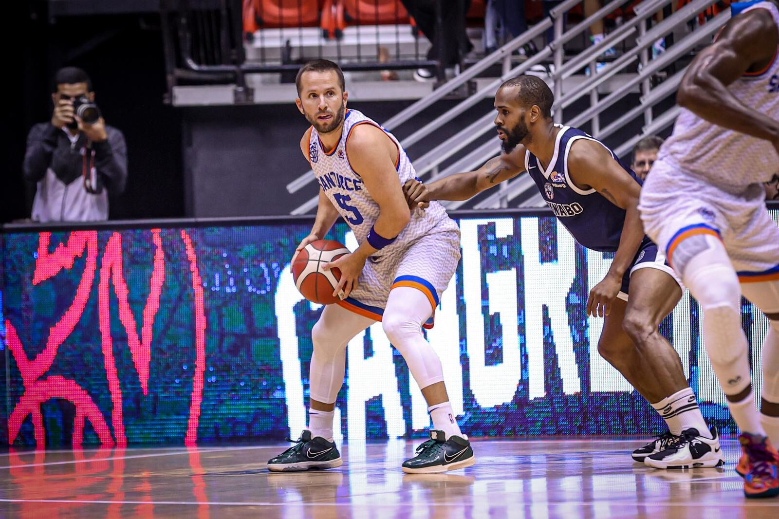 José Juan Barea comanda a los Cangrejeros a un triunfo sobre los Mets de  Guaynabo | Baloncesto | elvocero.com