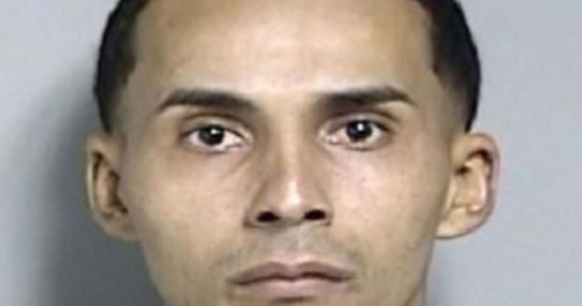 Radican cargos a "Bamby" por agredir a su pareja con un teléfono en San Juan