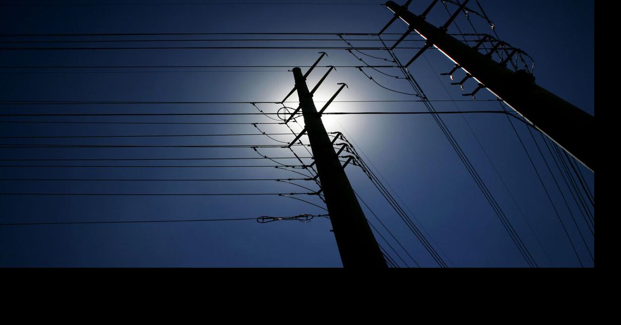 Genera PR advierte déficit de 127 MW y posibles apagones esta noche por avería en Aguirre