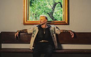 Imagen de la cobertura de: Pedro Capó lanza “Caer y levantarse” como adelanto de su próximo álbum