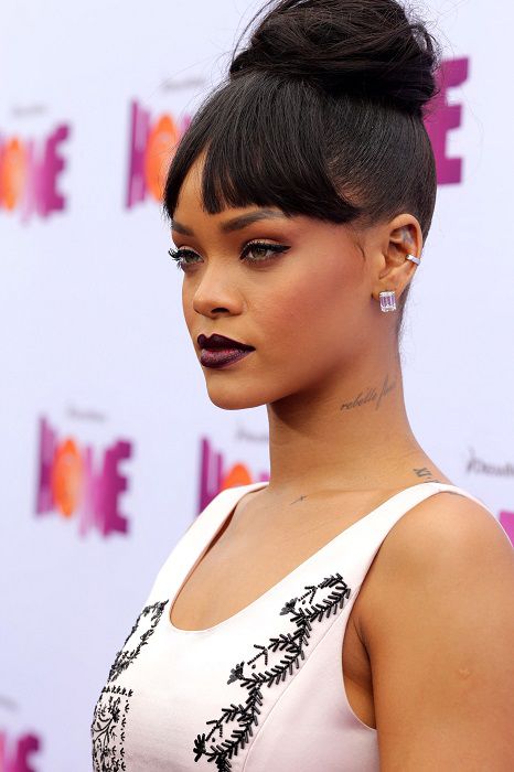Rihanna es grabada en un 'strip club'