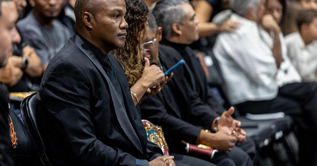 Leyendas del boxeo boricua despiden a Wilfredo "Bazooka" Gómez en el Coliseo Roberto Clemente