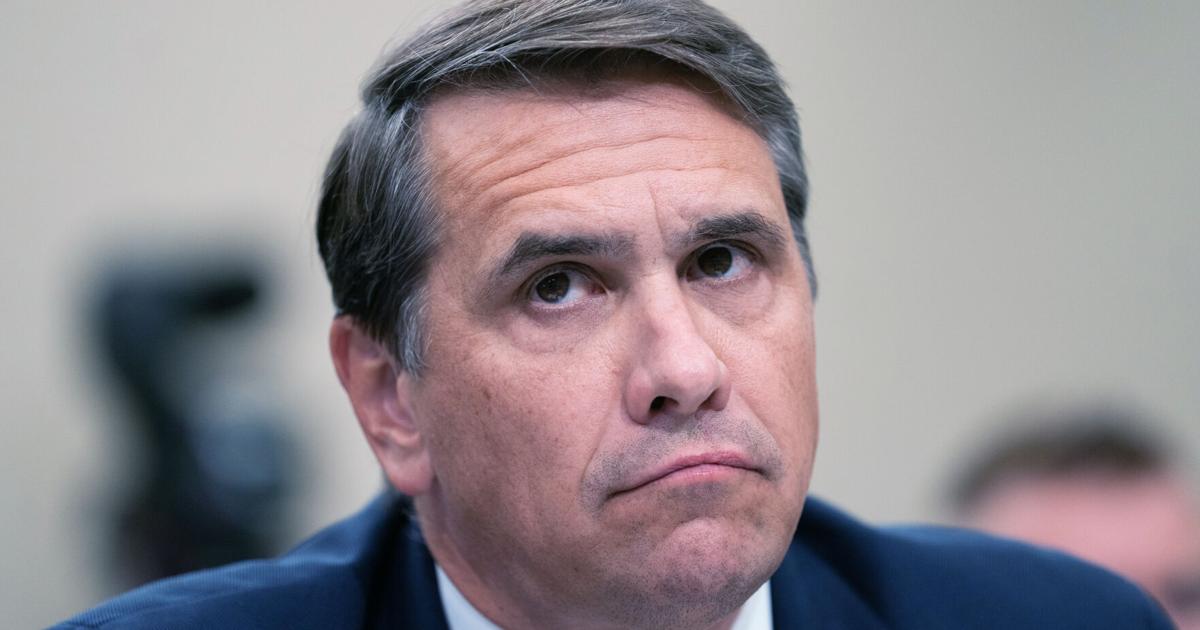 Trump nominará a su exabogado Todd Blanche como secretario de Justicia permanente