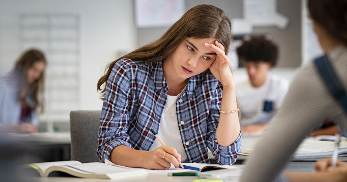 La universidad bajo presión: entre estudios, trabajo y salud mental