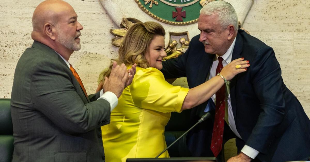 VIDEO: Gobernadora comparte abrazo con el presidente del Senado tras recientes tensiones