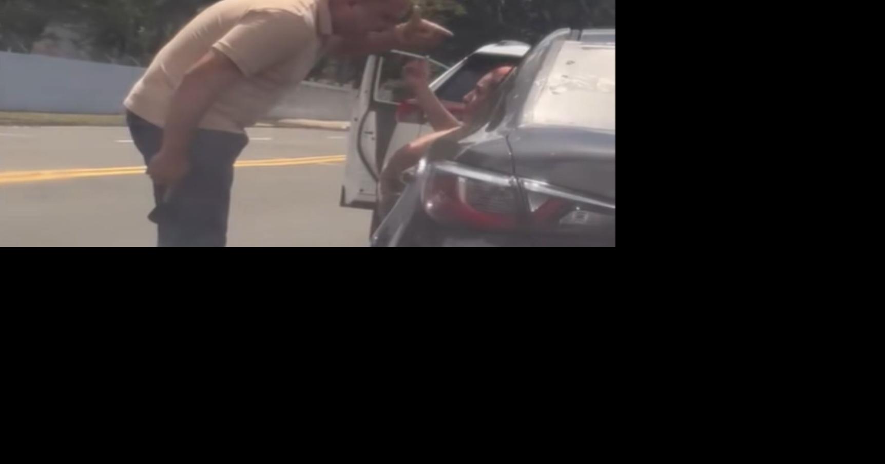 Captan en video a hombre armado enfrentando a conductora tras choque en Bayamón