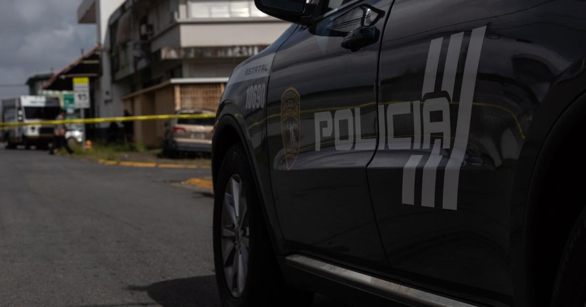 Agente municipal de 23 años se suicida frente a su expareja embarazada en Bayamón