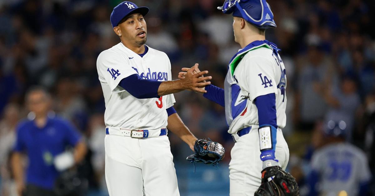 Edwin "Sugar" Díaz logra su sexto salvamento en victoria de los Dodgers sobre los Reales