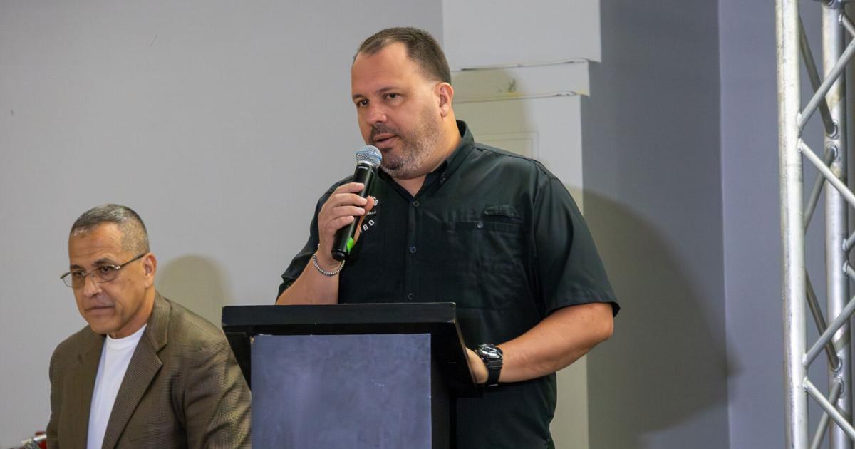 Apoderado de Capitanes de Arecibo arrestado por cargos bajo Ley 54; equipo opera con normalidad