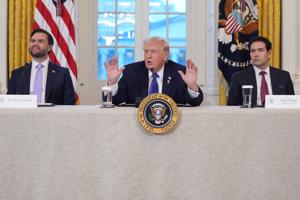 Imagen de la cobertura de: Trump no ha frenado la inflación y votantes siguen sintiendo el costo de lo básico