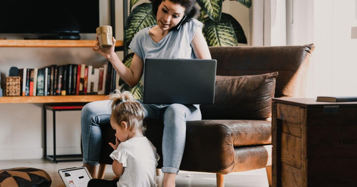 Con rostro de mujer los empleados cuidadores