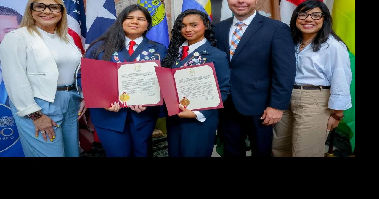 Senado reconoce a jóvenes líderes del Distrito de Arecibo