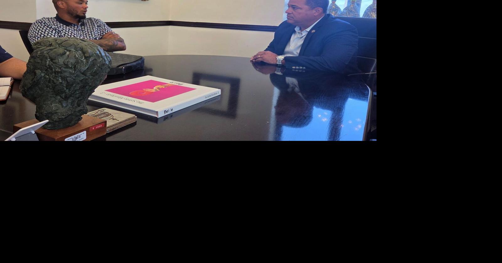 Senador Carmelo Ríos y "Machete" Maldonado impulsan béisbol juvenil en Puerto Rico