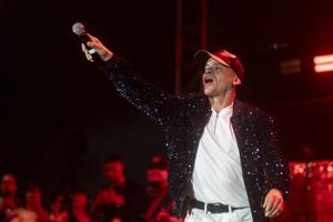 Imagen del artículo de El Vocero: Vico C comienza recuperación tras cirugía en su columna cervical