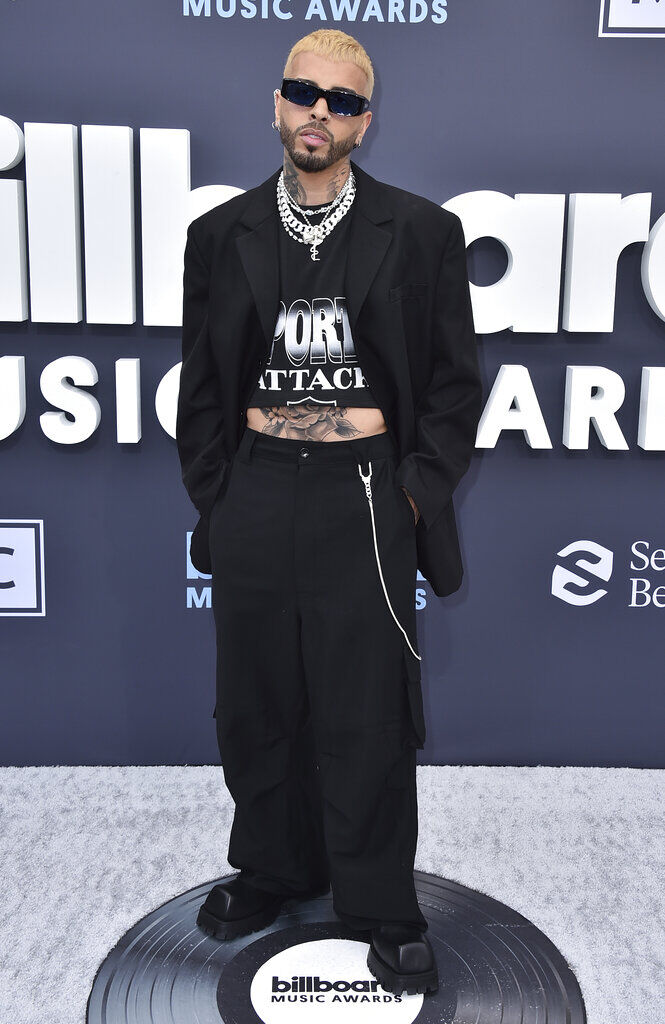 Galería: artistas lucen sus atuendos en la alfombra roja de los Premios  Billboard 2022 | | elvocero.com