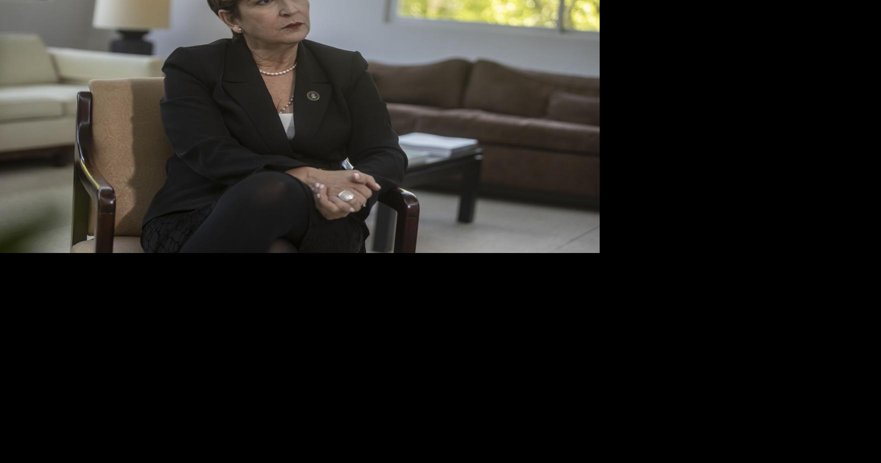 | Rectores de Aguadilla, Ponce y Bayamón alegan que firmaron sus renuncias bajo amenaza y denuncian irregularidades.