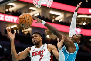Imagen de la cobertura de: Antetokounmpo consigue su primera victoria con el Heat de Miami