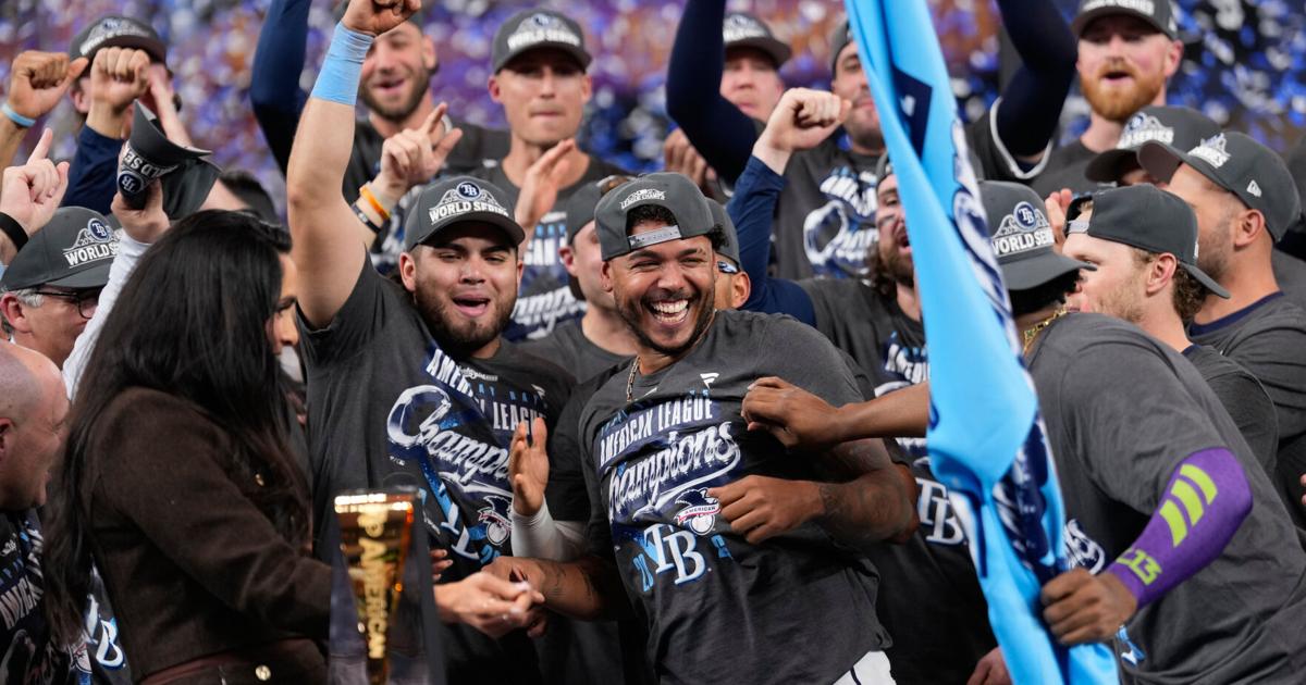 Freddy Peralta gana el MVP de la SCLA y lleva a los Rays a la Serie Mundial