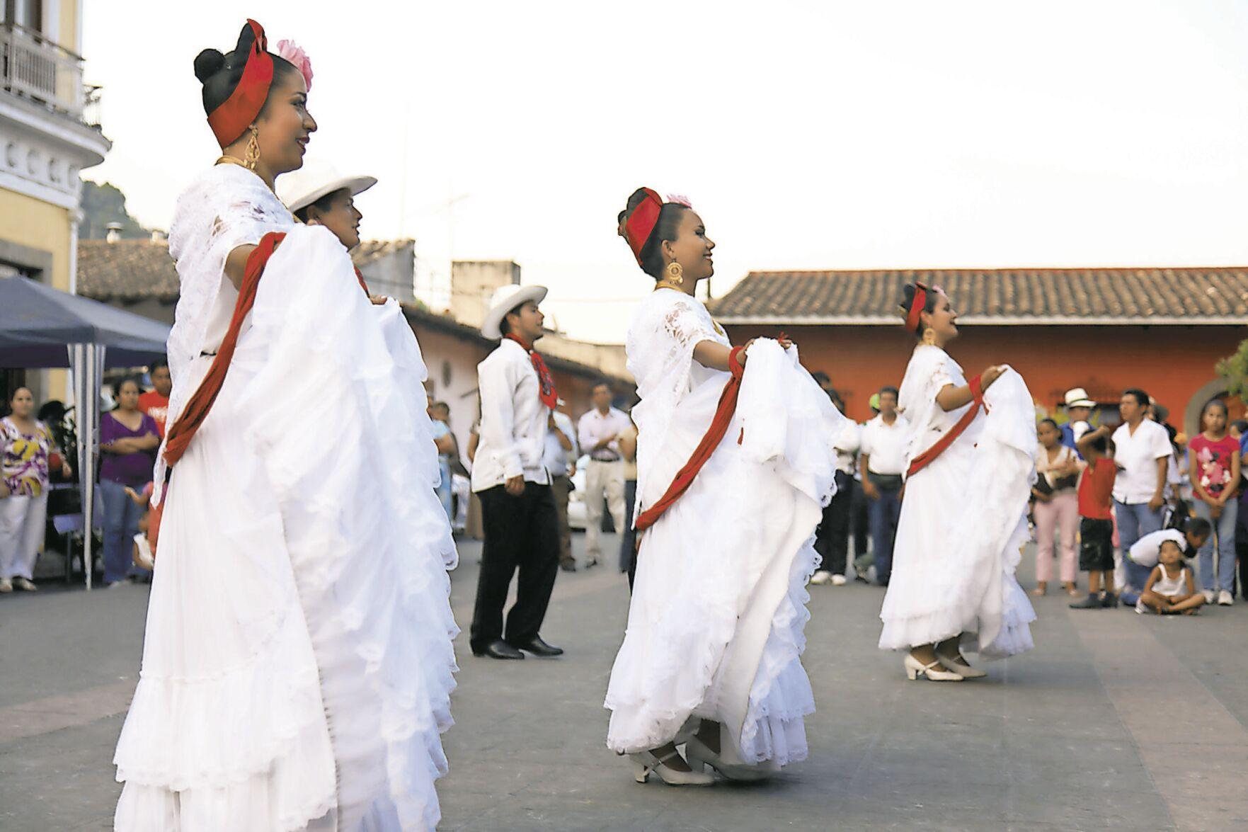 Xalapa es música, arte e historia Travesia