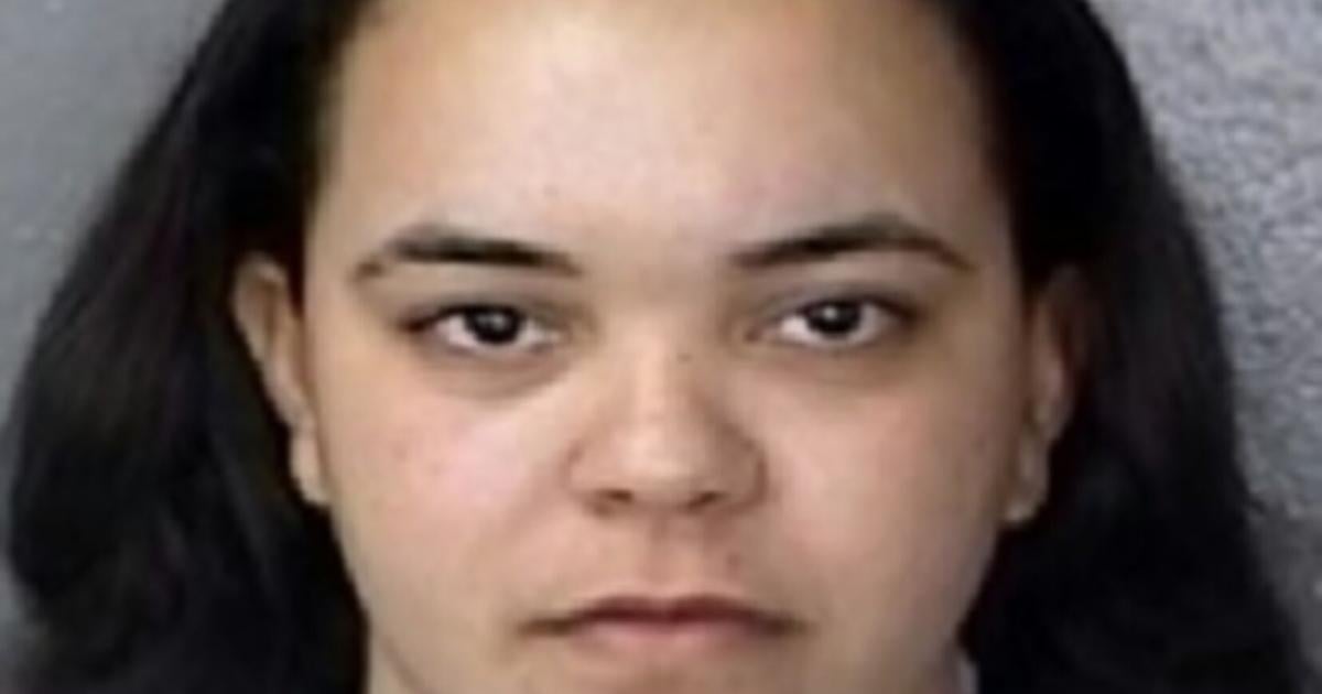 Arrestan a mujer de Canóvanas por agredir a su hijo de 6 años con cable de cargador
