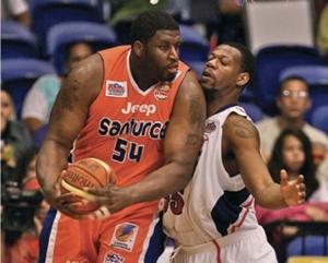 Imagen del artículo de El Vocero: Muere a los 43 años el exjugador del BSN Michael Sweetney