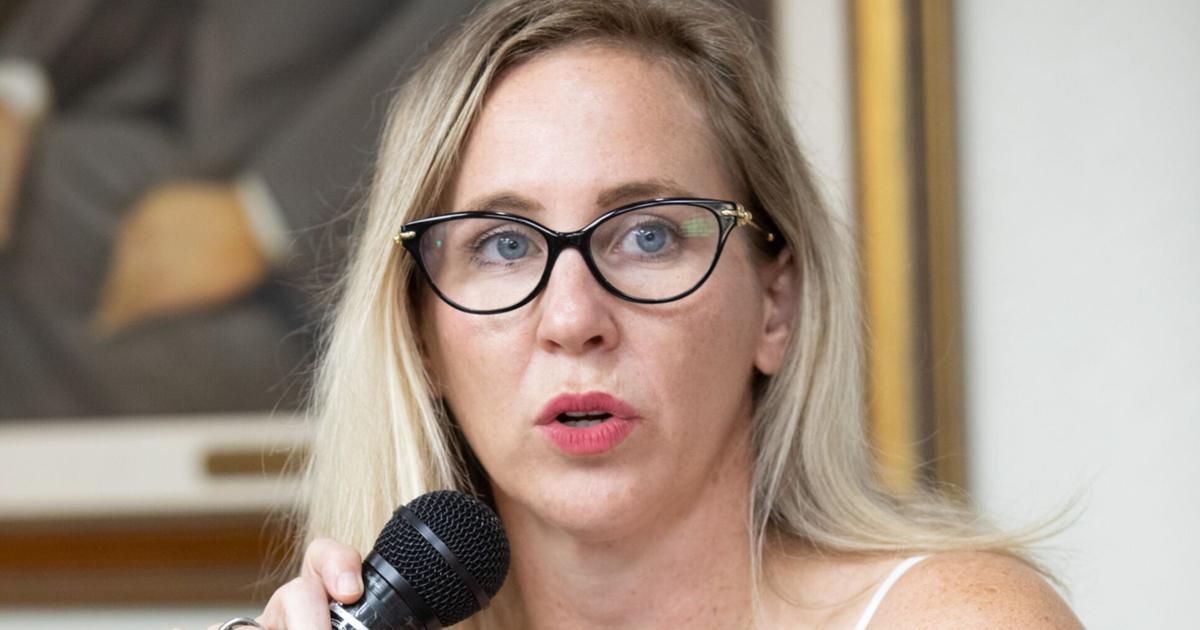 Nadadora ultramaratonista hará travesía de 40 km en protesta contra proyecto turístico Esencia