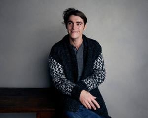 Imagen del artículo de El Vocero: “Te extrañaré, hijo”: Bryan Cranston despide a RJ Mitte con emotiva carta tras su muerte a los 34 años