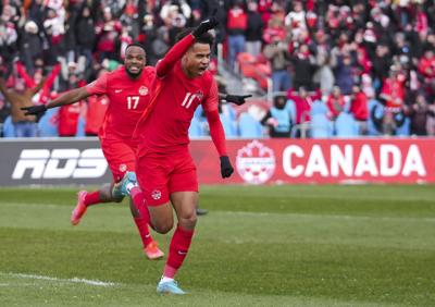 Canadá golea y estará en el Mundial por primera vez en 36 años