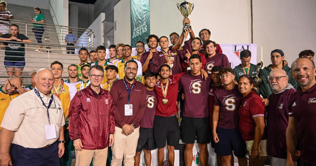 En el último suspiro: Sagrado gana las Justas de Natación en el relevo final