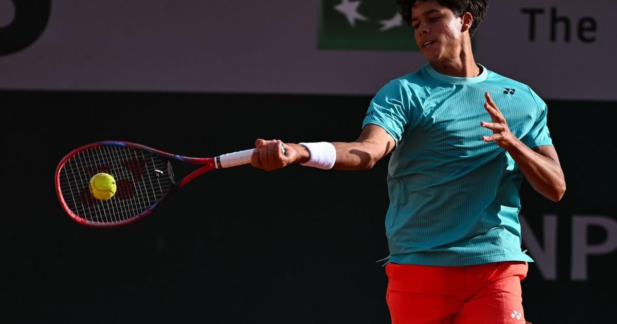 Yannik Álvarez avanza a segunda ronda de dobles en Roland Garros Junior