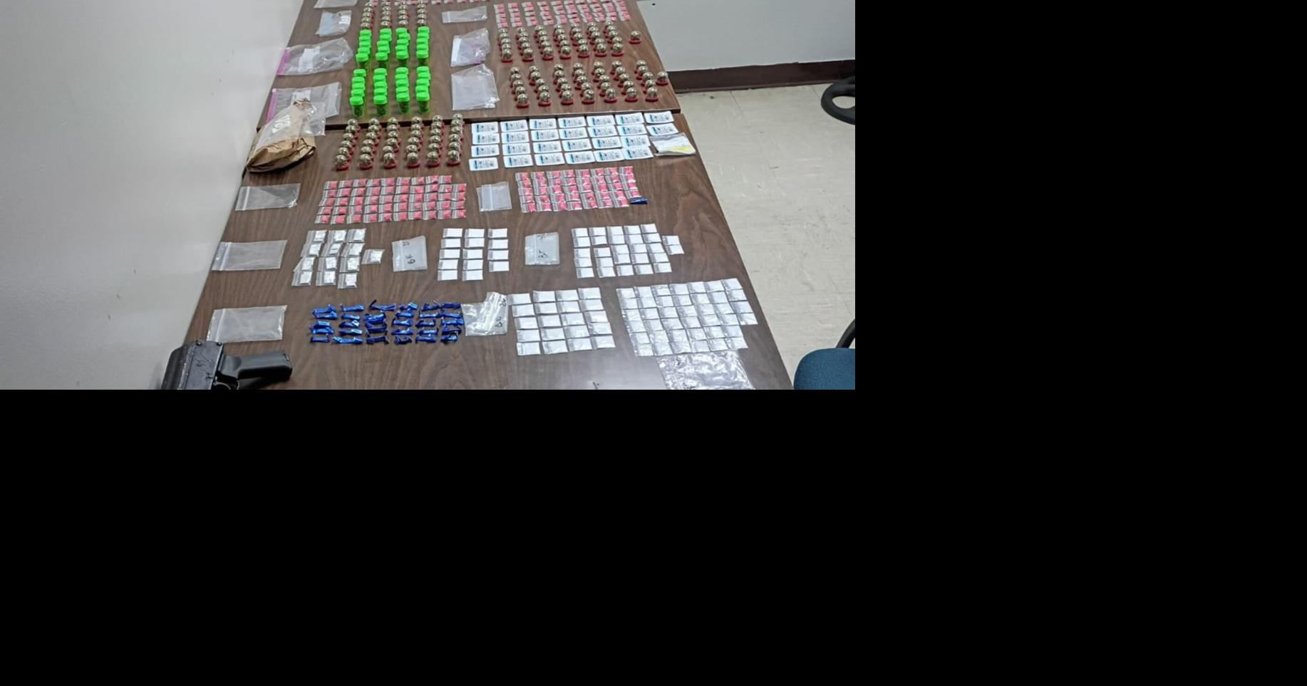 Operativo en Naranjito deja dos arrestados, armas ilegales y cientos de dosis de drogas