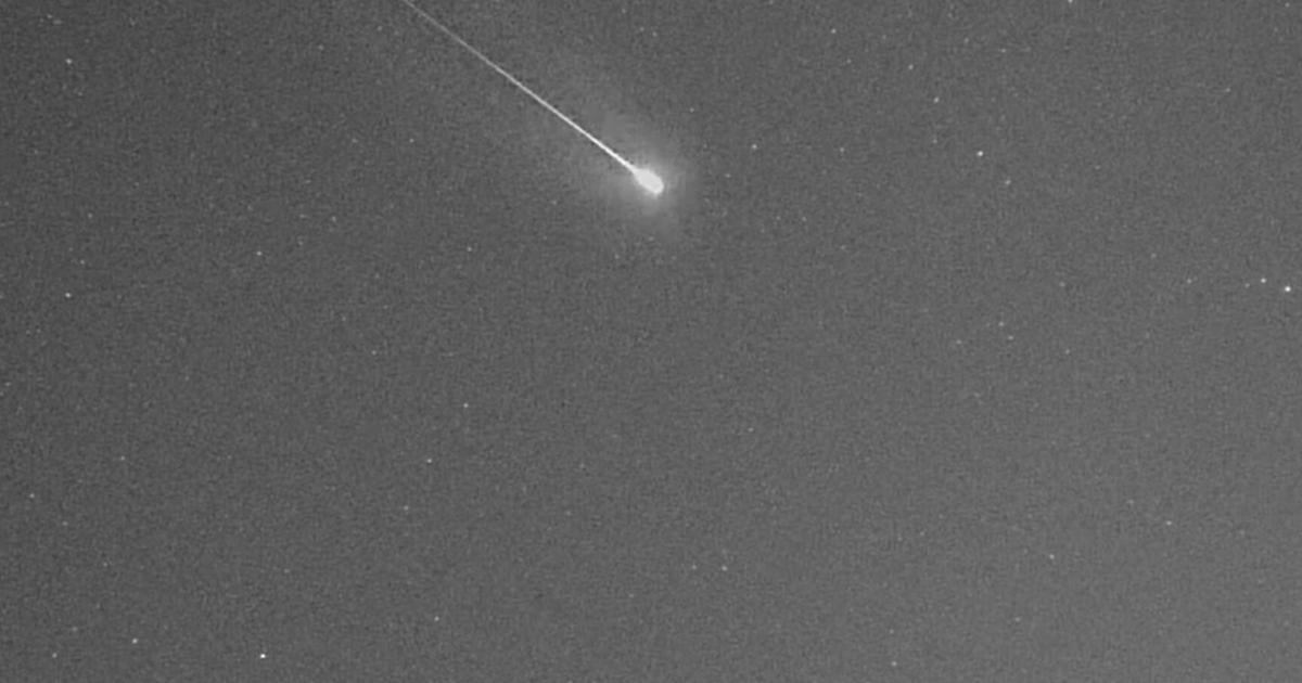 Meteoro ilumina el cielo de Puerto Rico mientras avión de JetBlue descendía hacia Ponce