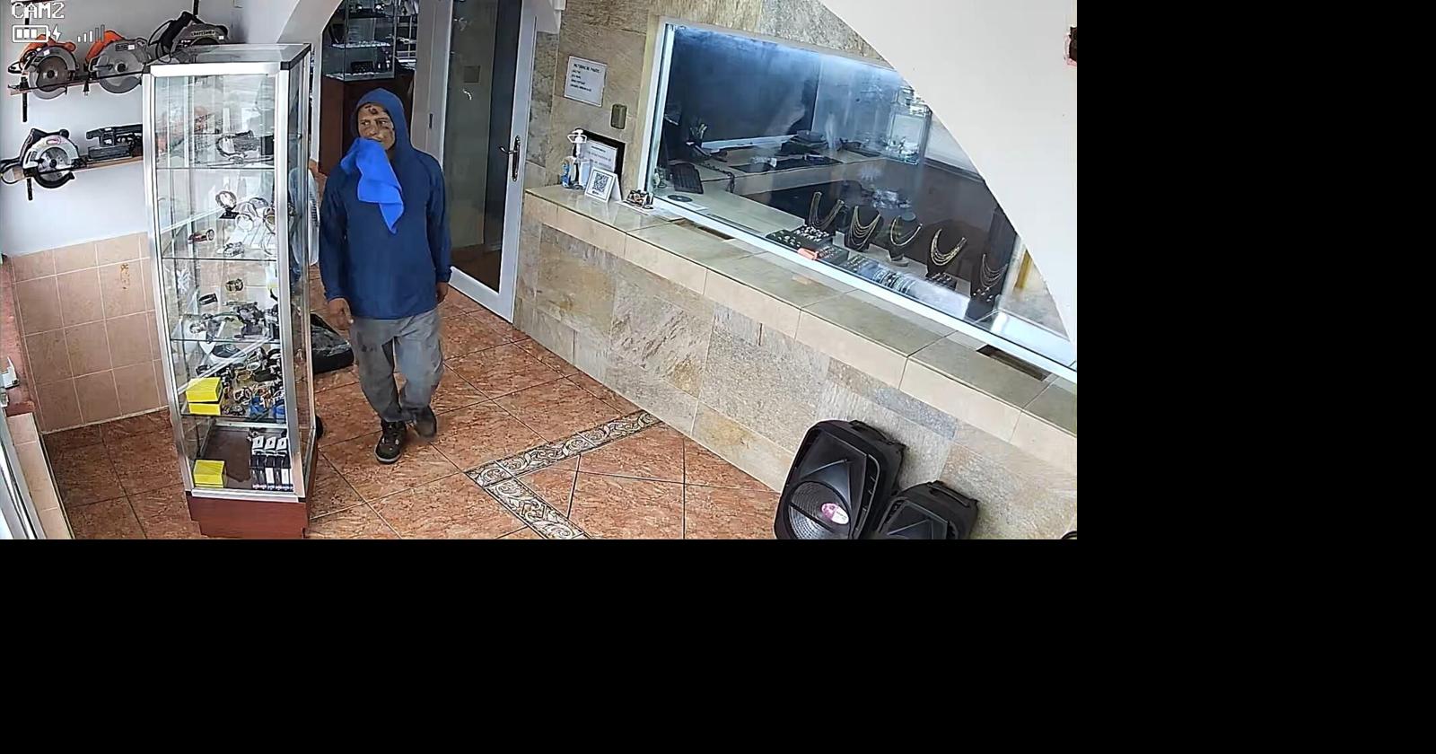 FBI asume custodia de sospechoso de asesinato en casa de empeño de Quebradillas