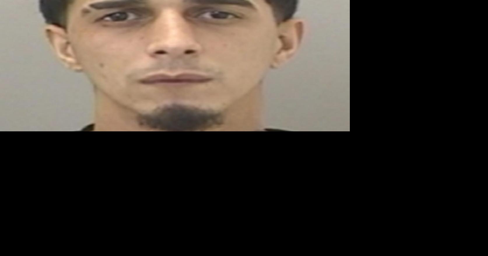 Arrestan a hombre por maltratar a su pareja frente a sus hijas menores en San Juan