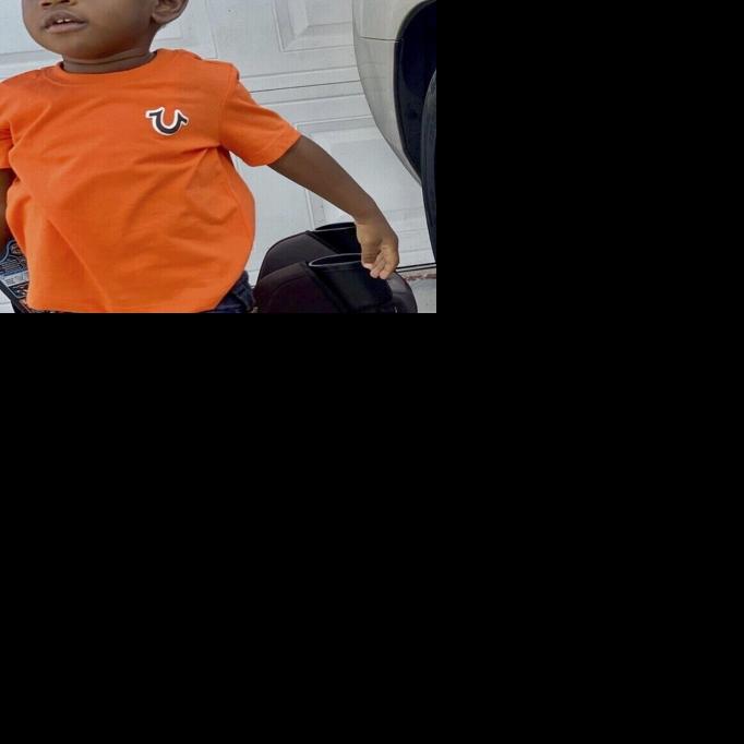 Hallan cadáver de un niño de Florida en la boca de un caimán