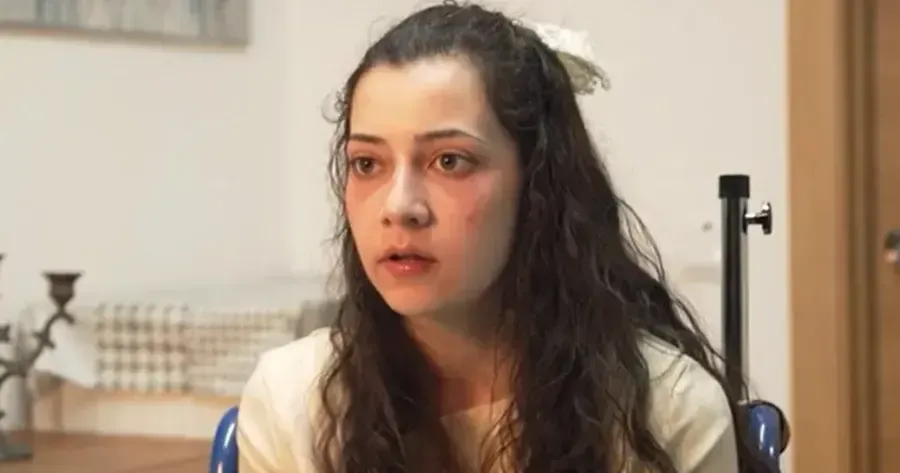 La joven murió en un hospital de Barcelona a pesar de la oposición activa de su padre.