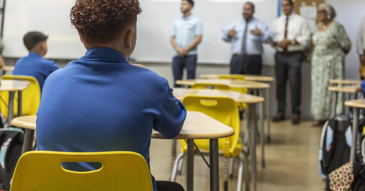 Educación ampliará curso electivo sobre arquitectura puertorriqueña a más escuelas superiores