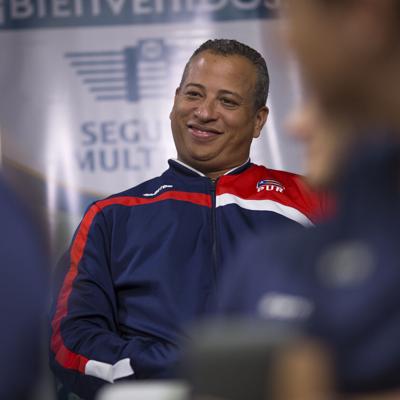 Juan Carlos Núñez asume nuevamente el mando de la selección femenina de voleibol