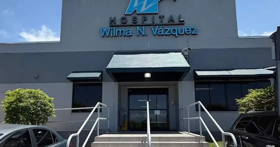 Persisten denuncias por cheques sin fondos en hospital Wilma N. Vázquez en Vega Baja