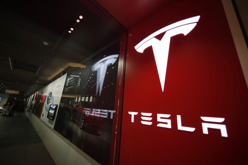 Regulators are investigating Tesla’s fatal crash in the Houston Economy