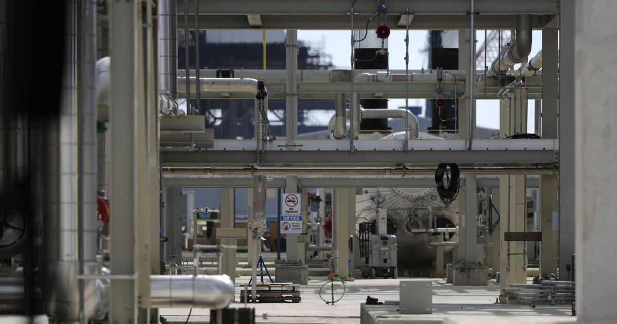 Autoridad de Puertos evalúa habilitar muelles en Peñuelas y Guayama para barcazas de gas natural