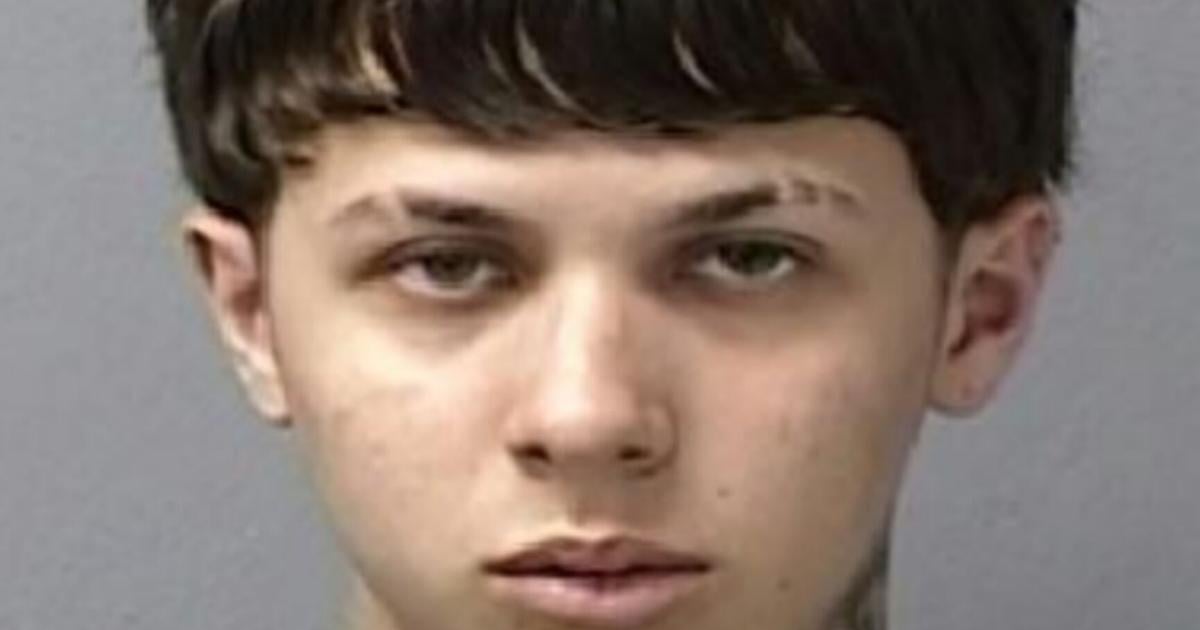 Difieren fianza de $35,000 a joven imputado por violaciones a la Ley de Armas en Camuy