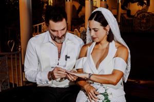 Imagen de la cobertura de: Julián Gil y Valeria Marín se casan otra vez en Las Vegas