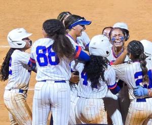 Imagen del artículo de El Vocero: Puerto Rico se mantiene con el tercer mejor puesto del mundo en el sóftbol femenino
