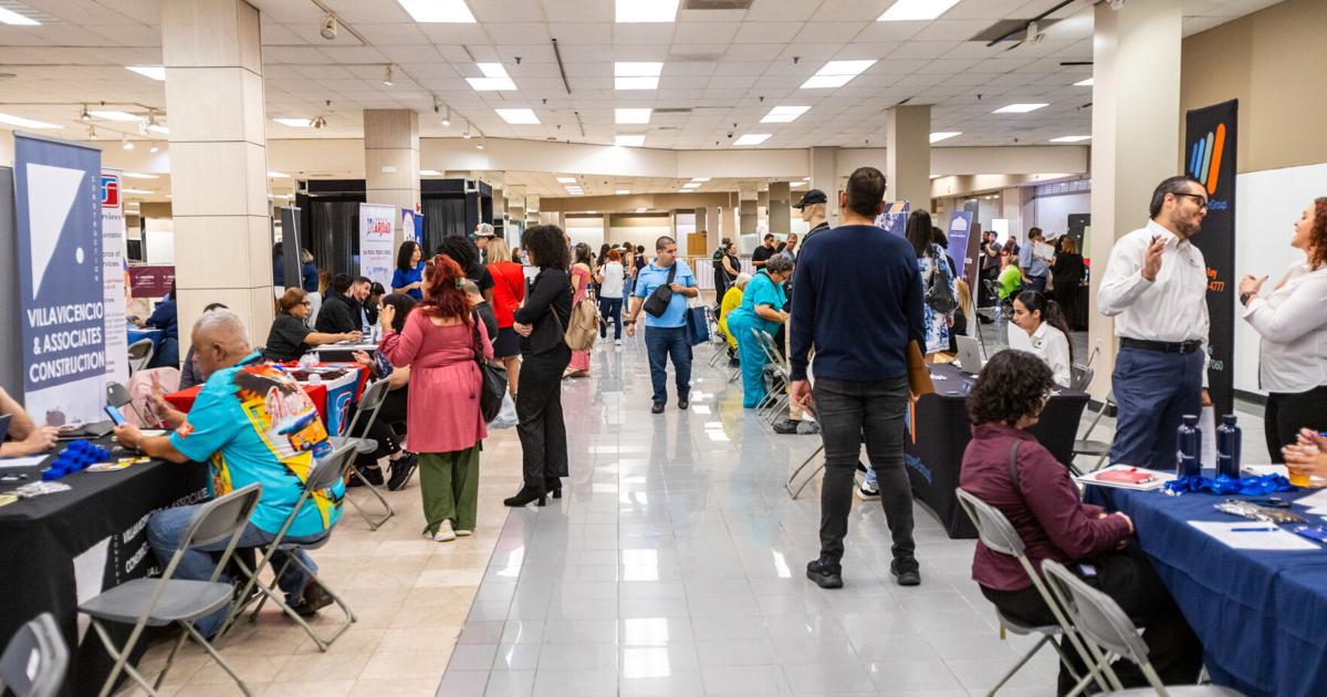 Cientos buscan empleo en feria Conexión Laboral en San Juan con más de 800 vacantes
