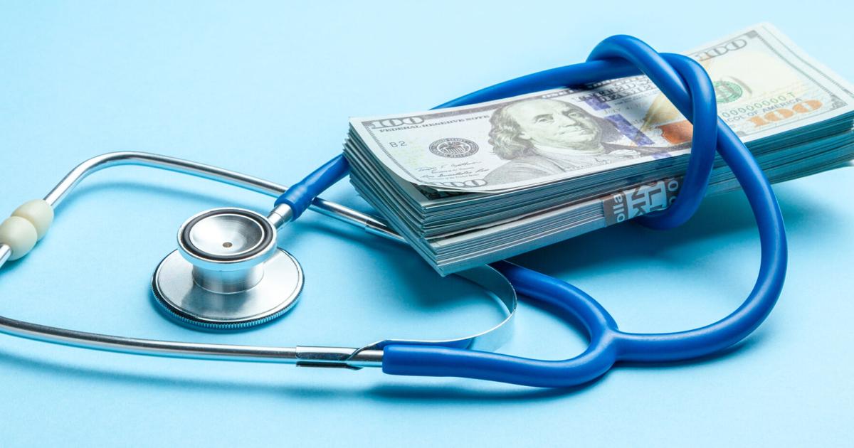 Sistema de salud de Puerto Rico al borde de crisis fiscal por deudas, escasez médica y fondos Medicaid