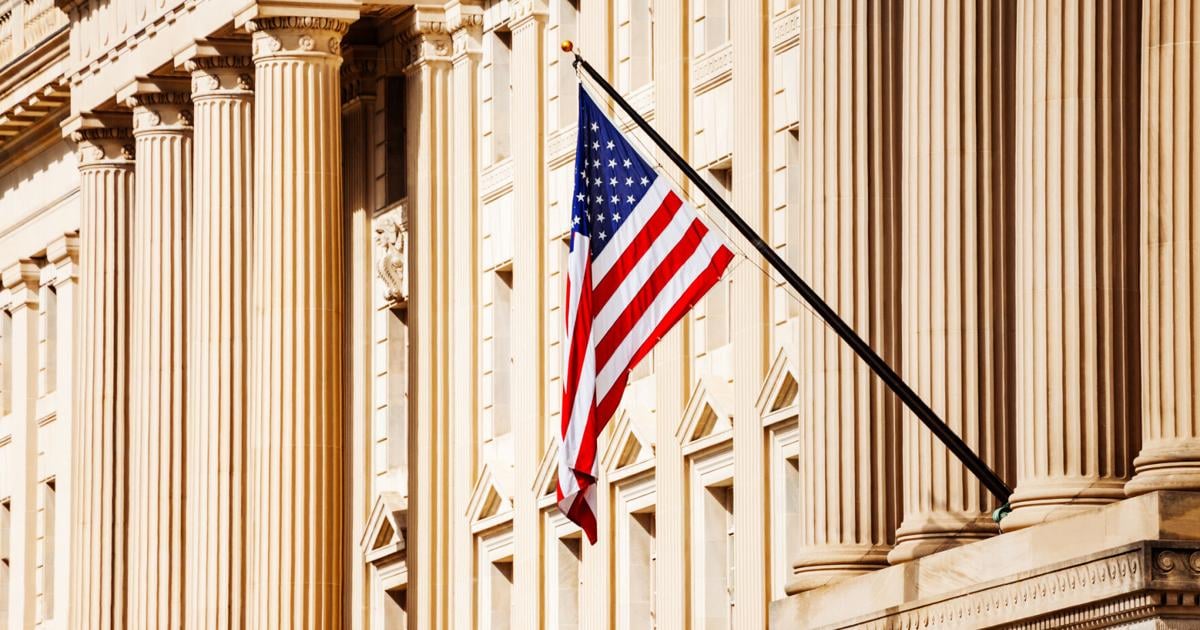 Jueza ordena a Trump reactivar programa de lotería de visas suspendido desde diciembre